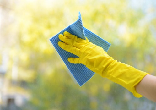 Professional carpet cleaning service in SE1 restoring a living room carpet