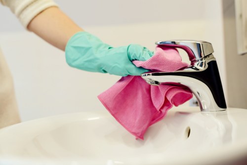 Shared home domestic cleaning in SE1 with organised living space and clean floors