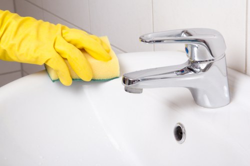 Local cleaning service for kitchens and living spaces in SE1
