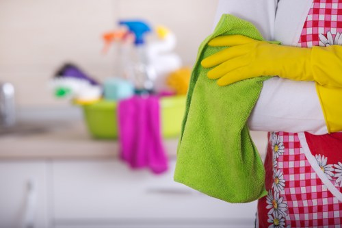 Deep upholstery cleaning for a living room sofa in SE1